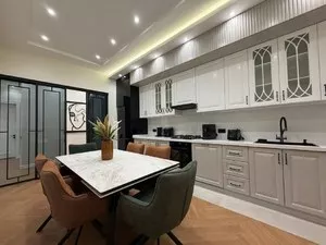 Продается 3-комнатная квартира, 123 м2, Мирабадский район
