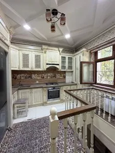 Продается квартира в Алмазарском районе, ул. Нурафшон