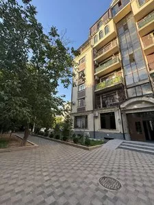 Продажа 2-комнатной квартиры в новостройке, массив Хумаюн