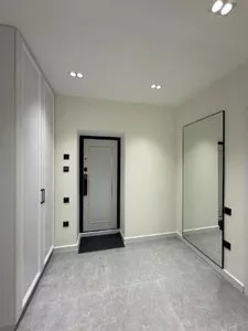 Продажа 3-комнатной квартиры, 65 м2, Ц-6