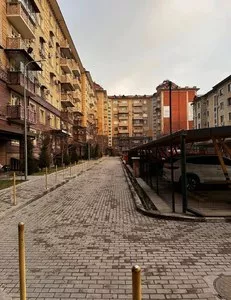 Продажа 5-комнатной квартиры в Юнусабадском районе, 187 м²