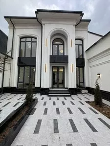Продажа дома 450 м2, 5 комнат, 2.8 сот. в Мирзо Улугбекском районе
