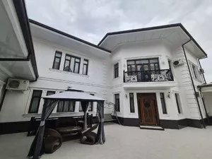 Продажа дома в Мирзо-Улугбекском районе, 8 соток