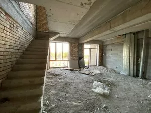 Продажа дуплекса в новостройке, массив Ахмад Югнаки