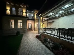 Продажа евродома в Академгородке, 500 м², 5 комнат, 4 санузла