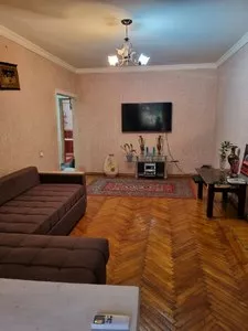 Продам 2-комнатную квартиру на Буюк Ипак Йули