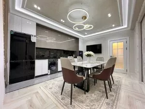 Просторная квартира в ЖК Temir Yo‘l, 260 м2