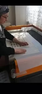 Работа для девушек на токарном станке и прессе
