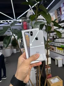 Смартфон Apple iPhone Xs 64GB