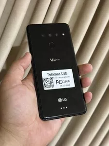 Смартфон LG V50 5G 6/128GB
