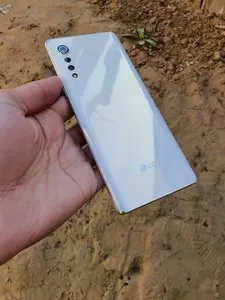 Смартфон LG Velvet 5G 8/128GB