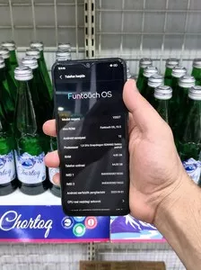 Смартфон Vivo V20 4/64GB