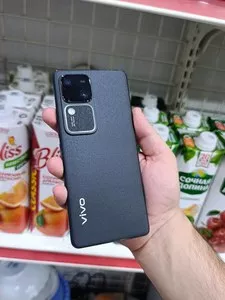 Смартфон VIVO V30 5G 24/256 GB