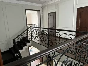 Современный дом в Мирабадском районе
