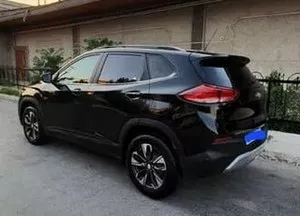 Tracker 2 Premier 2023, черный, 48 000 км, бензин+пропан, Самарканд
