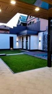 Трехэтажный дом 550 м2 на участке 4.5 сотки в Мирзо-Улугбекском районе