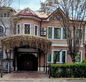 Трехэтажный дом в Яккасарайском районе, махалля Ракат