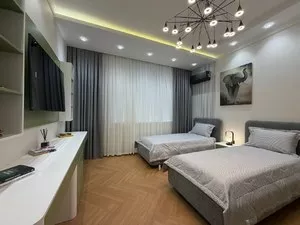 Трехкомнатная квартира на улице Шевченко, 123 кв.м