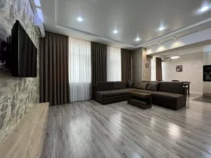Трехкомнатная квартира в ЖК Дархан, 135 м2