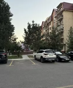 Трехкомнатная квартира в ЖК Етти Чинор, Юнусабад-5