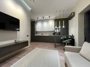 Трехкомнатная квартира в ЖК Казахстан, 84 м2