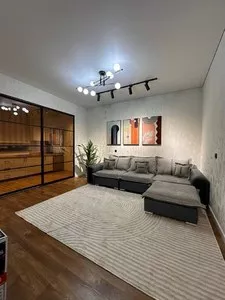 Трехкомнатная квартира в ЖК Moderno, 82 м²
