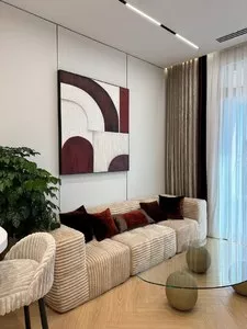 Трехкомнатная квартира в ЖК Nest One, 65 м2