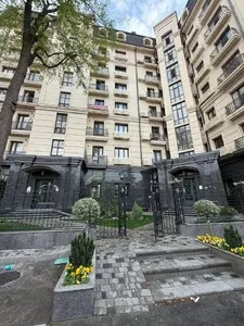 Трехкомнатная квартира в ЖК NRG Сайрам