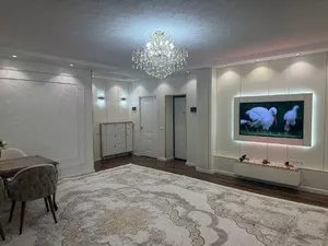 Трехкомнатная квартира в Мирзо-Улугбекском районе, 75 м2