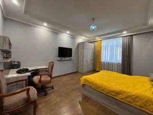 Трехкомнатная квартира в Яшнабадском районе, 113 м2
