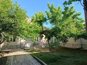 Участок 6 соток в махалле Исломобод, Юнусабадский район