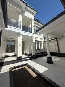 Участок с двумя домами в Яккасарайском районе, улица Ракат