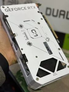 Видеокарта ASUS Dual GeForce RTX 5060 White Edition