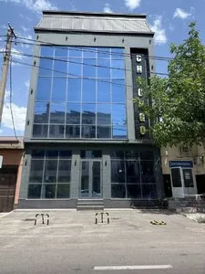 Здание 716 м2 в Яккасарайском районе