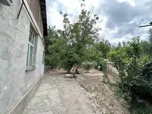 Земельный участок 5.7 соток в Яккасарайском районе